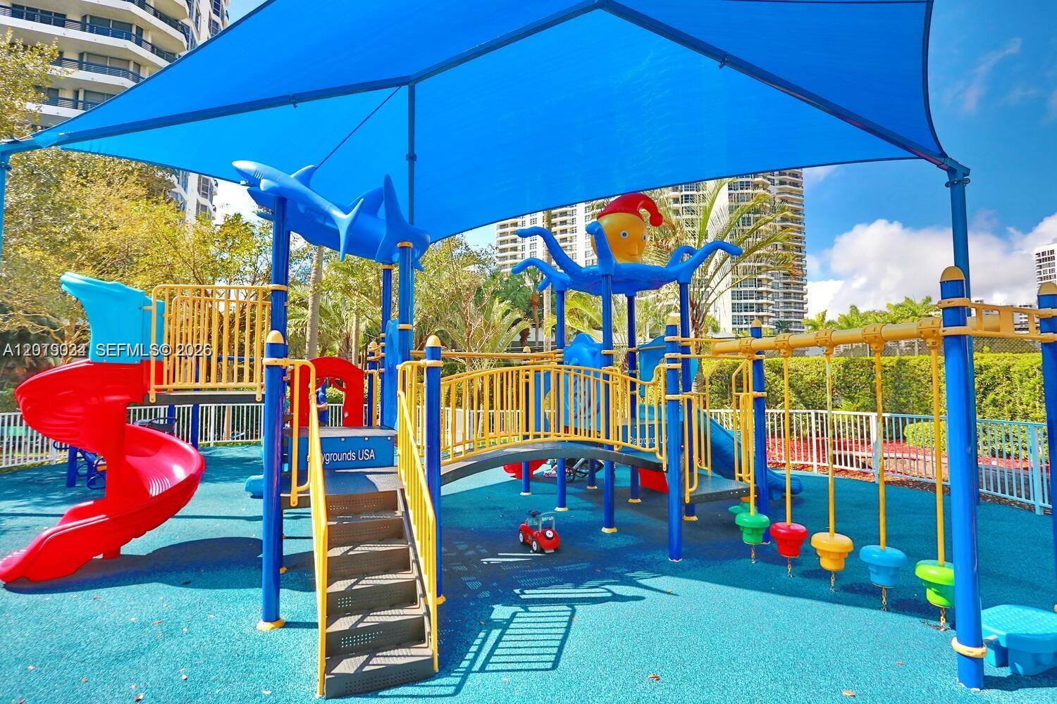 MYSTIC POINTE TOWER 500 C - Residential