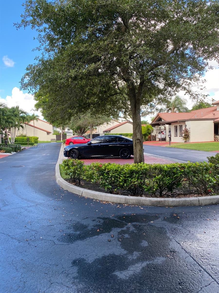 GLADEWIND HEIGHTS - Residential Lease