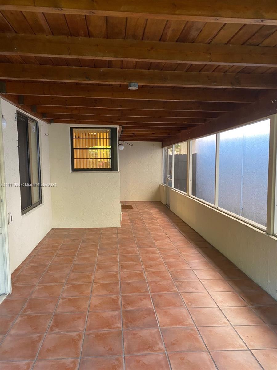 GLADEWIND HEIGHTS - Residential Lease