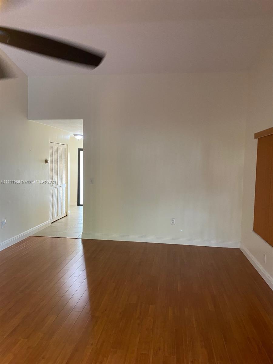GLADEWIND HEIGHTS - Residential Lease