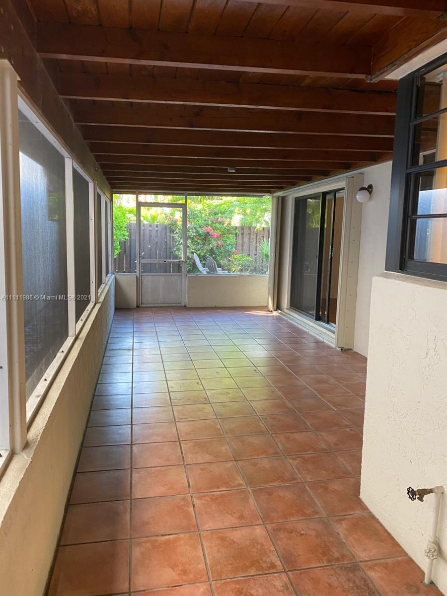 GLADEWIND HEIGHTS - Residential Lease