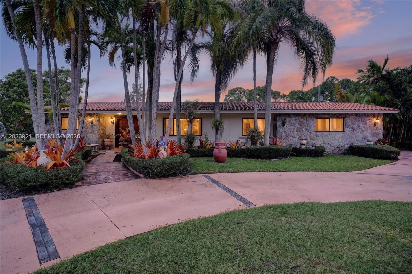 "Location meets limitless potential! Nestled on a premier 34,000 SF lot in highly desirable Glenvar Heights, this sprawling 4BR/3.5BA ranch home offers over 3,300 SF of living space. Features include concrete block construction, marble flooring, two fireplaces, a private office, and separate guest/in-law quarters. The massive backyard is an entertainer's dream, featuring a 20x35 free-form pool and serene garden views. No HOA restrictions."