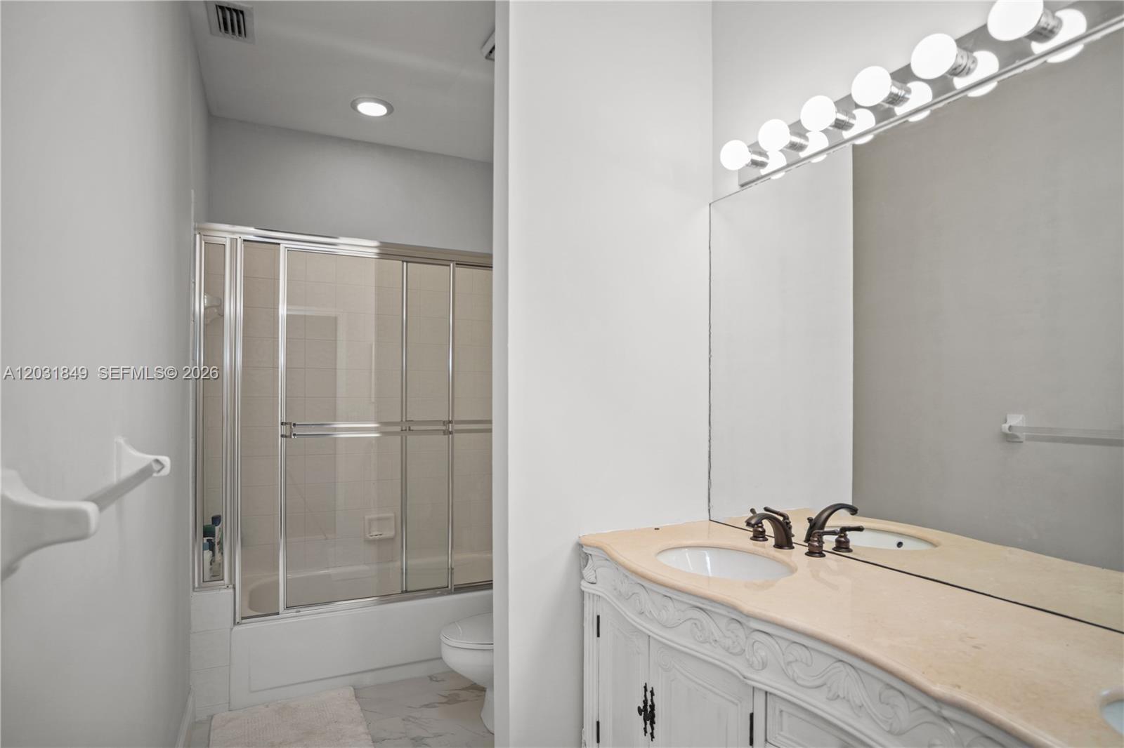 LA CORNICHE AT BOCA POINT - Residential Lease