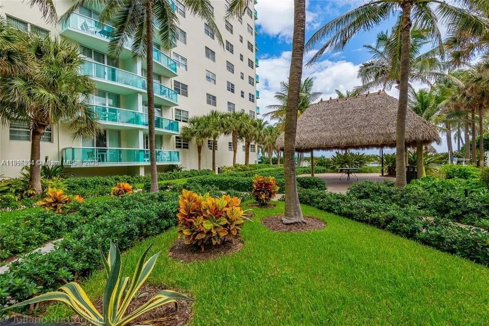 TIDES ON HOLLYWOOD BEACH - Residential