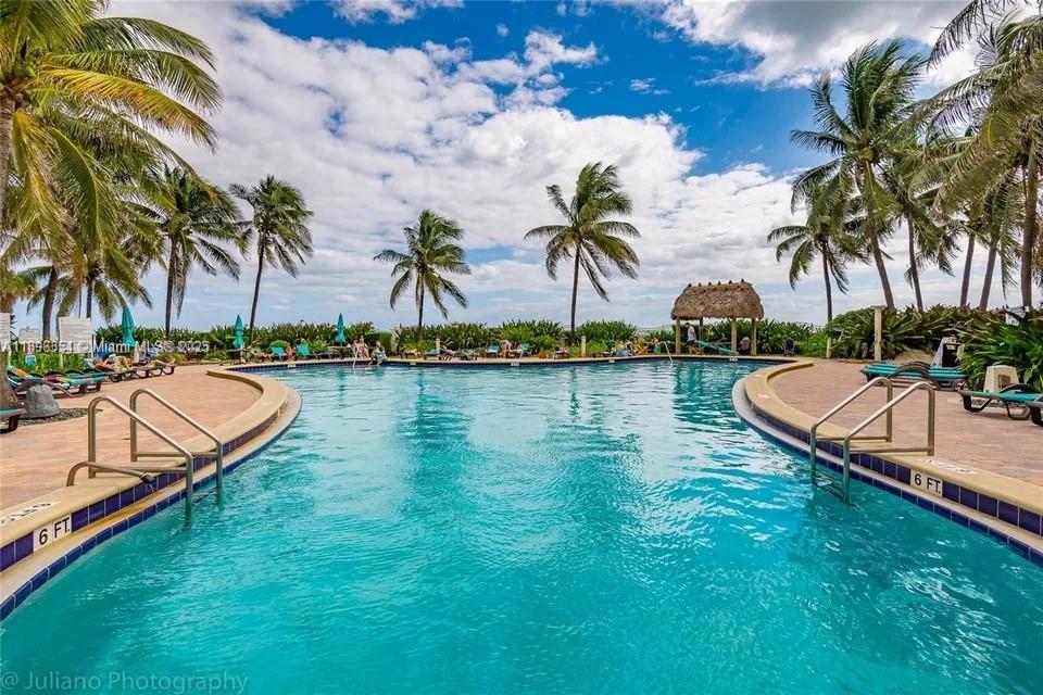TIDES ON HOLLYWOOD BEACH - Residential