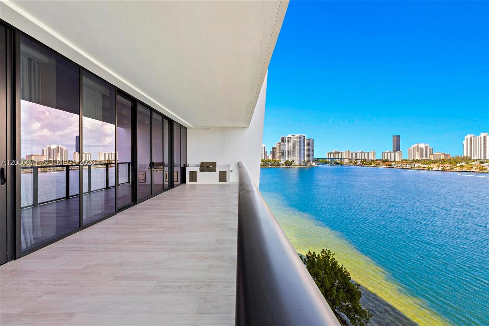PRIVE CONDO - Residential