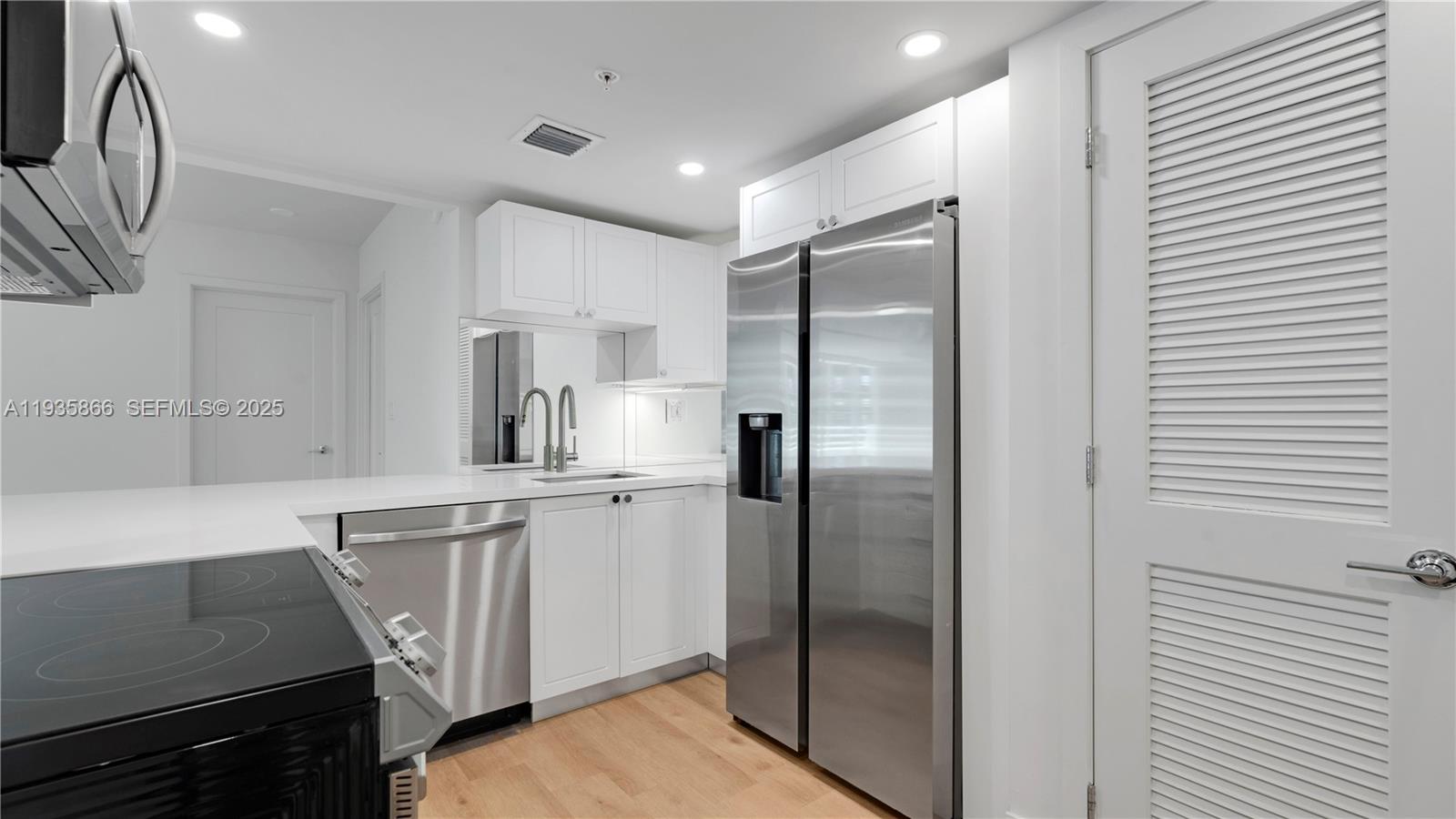 The Hamilton - Residential Lease