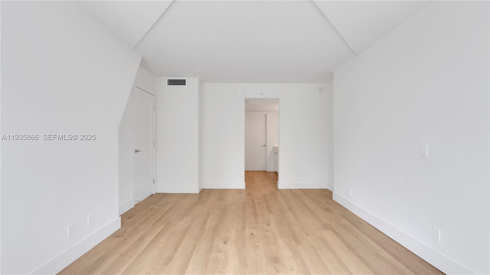 The Hamilton - Residential Lease