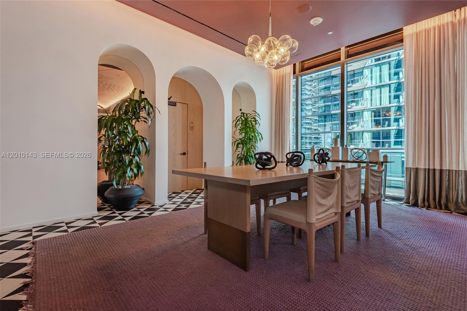 801 SMA RESIDENCES CONDO - Residential