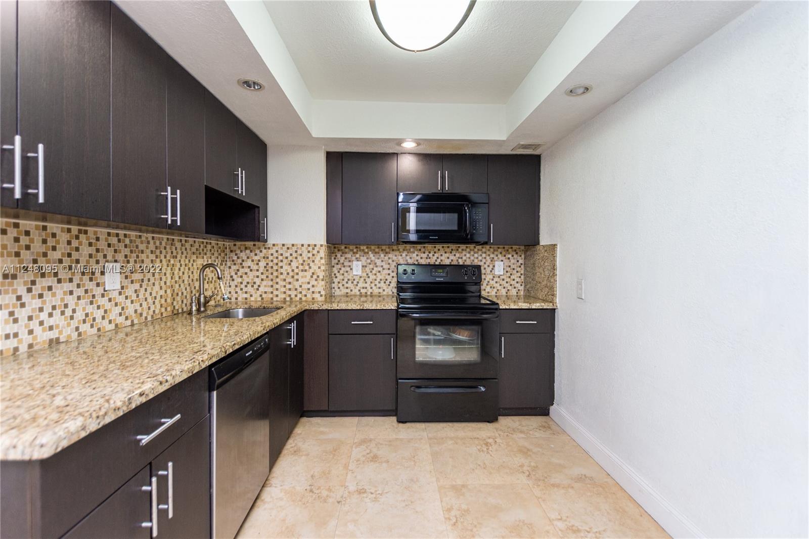 ARLEN HOUSE EAST CONDO - Residential