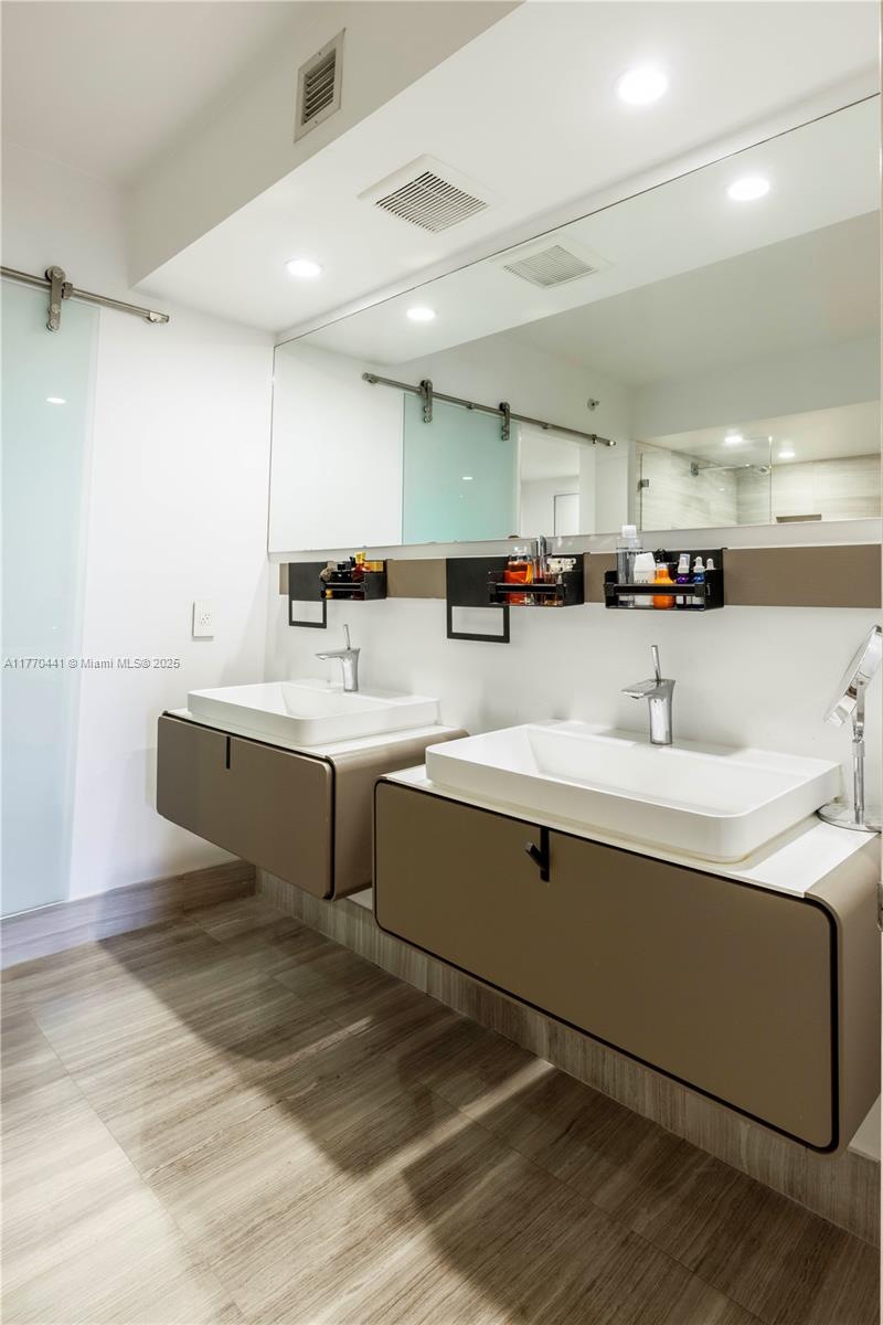 LAKE TOWER CONDO - Residential