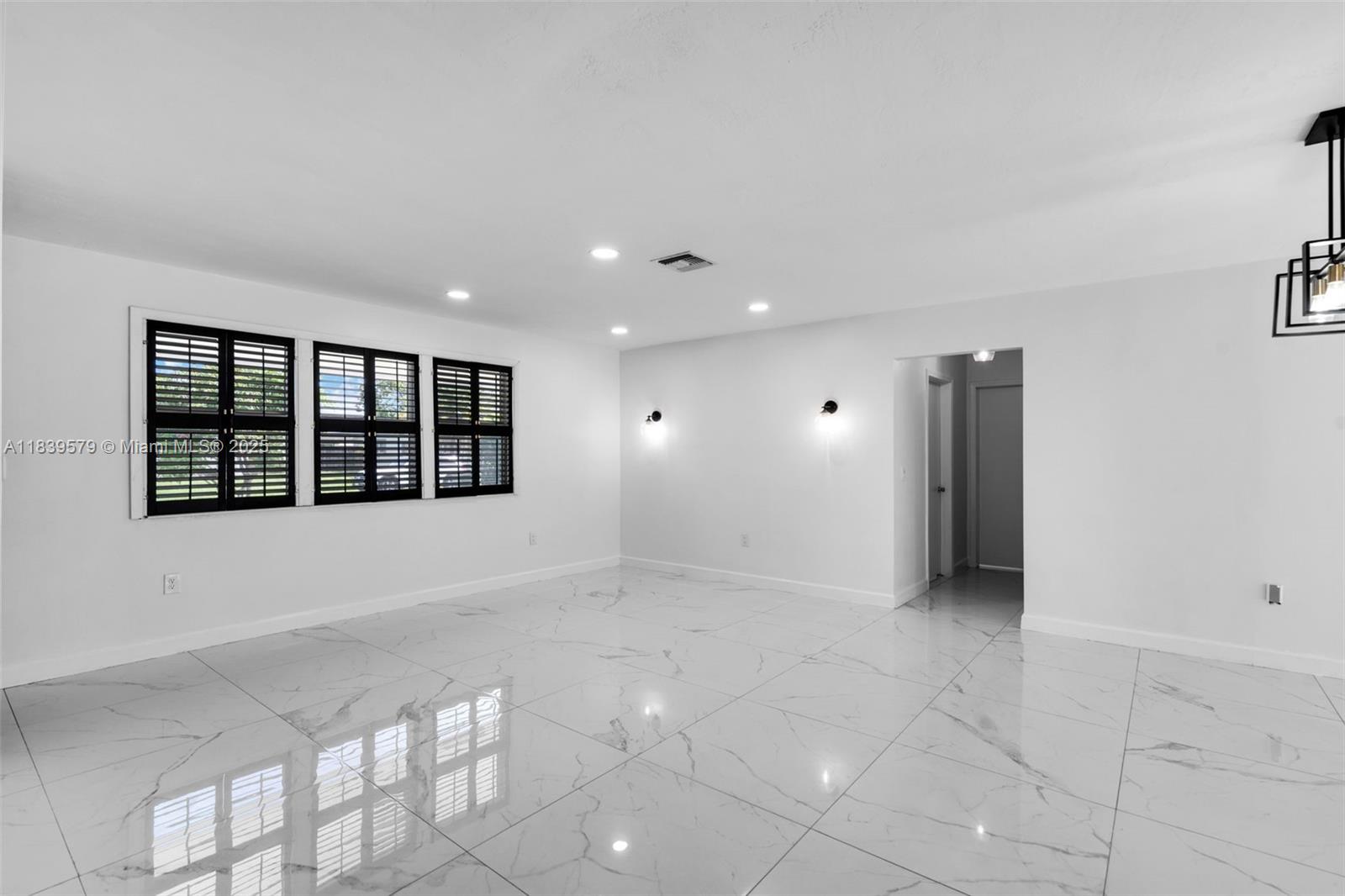 BOULEVARD HEIGHTS SEC 9 - Residential Lease