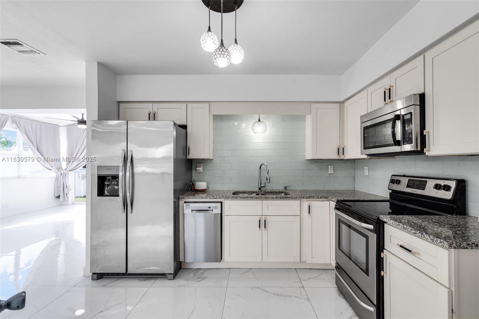 BOULEVARD HEIGHTS SEC 9 - Residential Lease