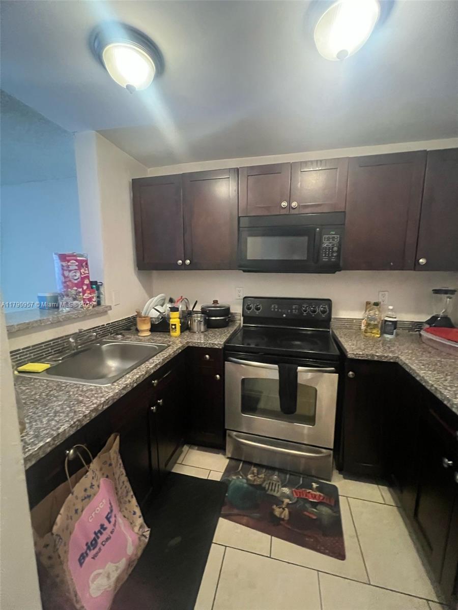 One bedroom one bathroom apartment located in Montecarlo Condominium. Located on the 2nd floor. Gated community with 24/7 security guard at gate. Community features swimming pool, security guard, exercise room, management on-site, laundry facility on each floor. Pets up to 40lbs allowed. 1 assigned parking + additional spaces can be rented from the Association. UNIT IS RENTED UNTIL 6/30/27 $1650 MONTHLY.
