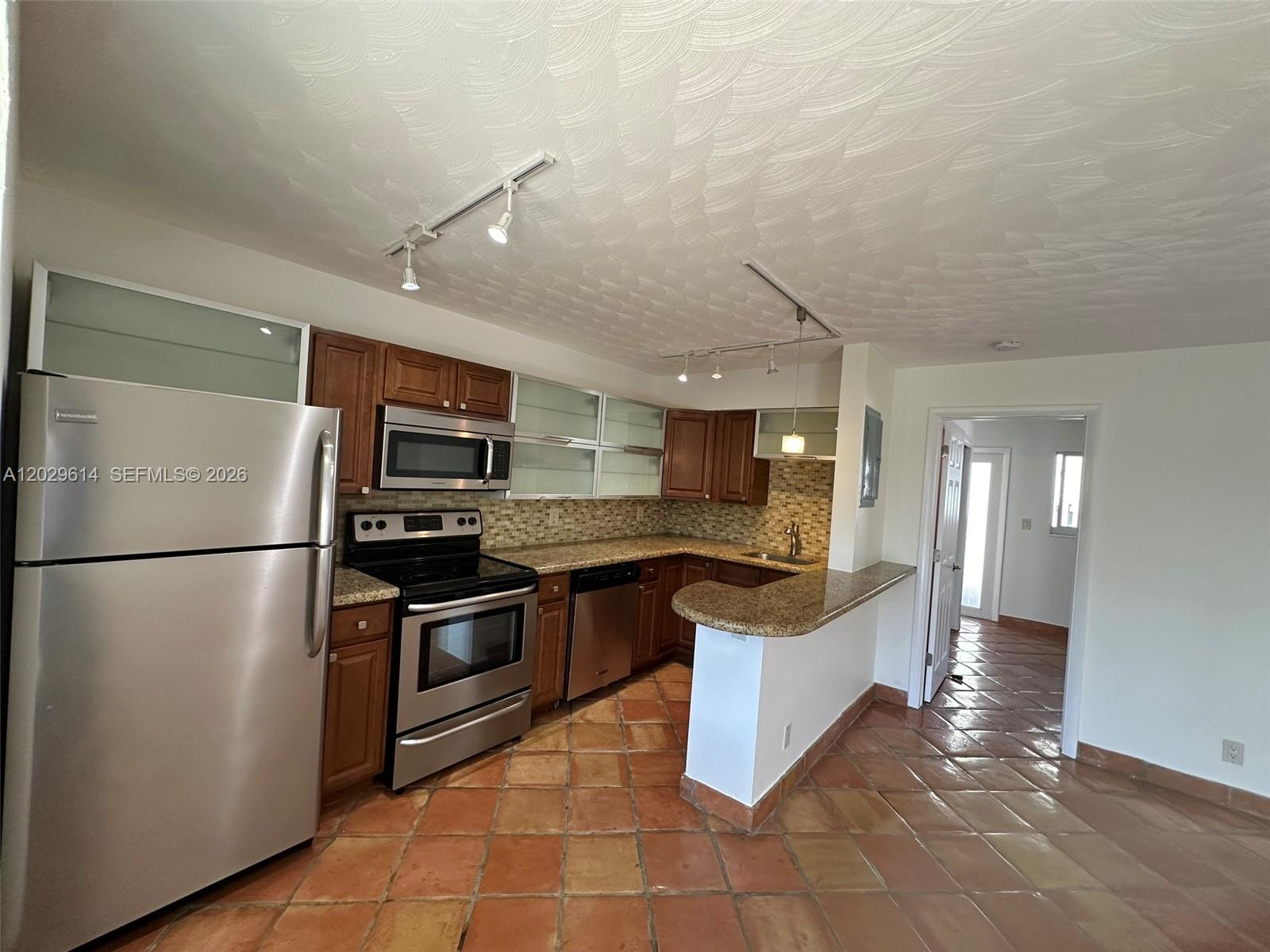 PROGRESSO - Residential Lease