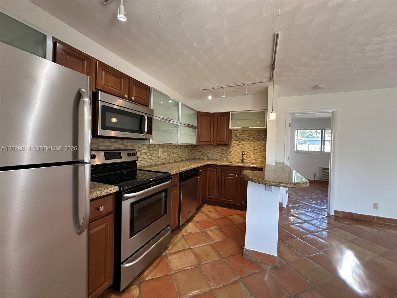 PROGRESSO - Residential Lease