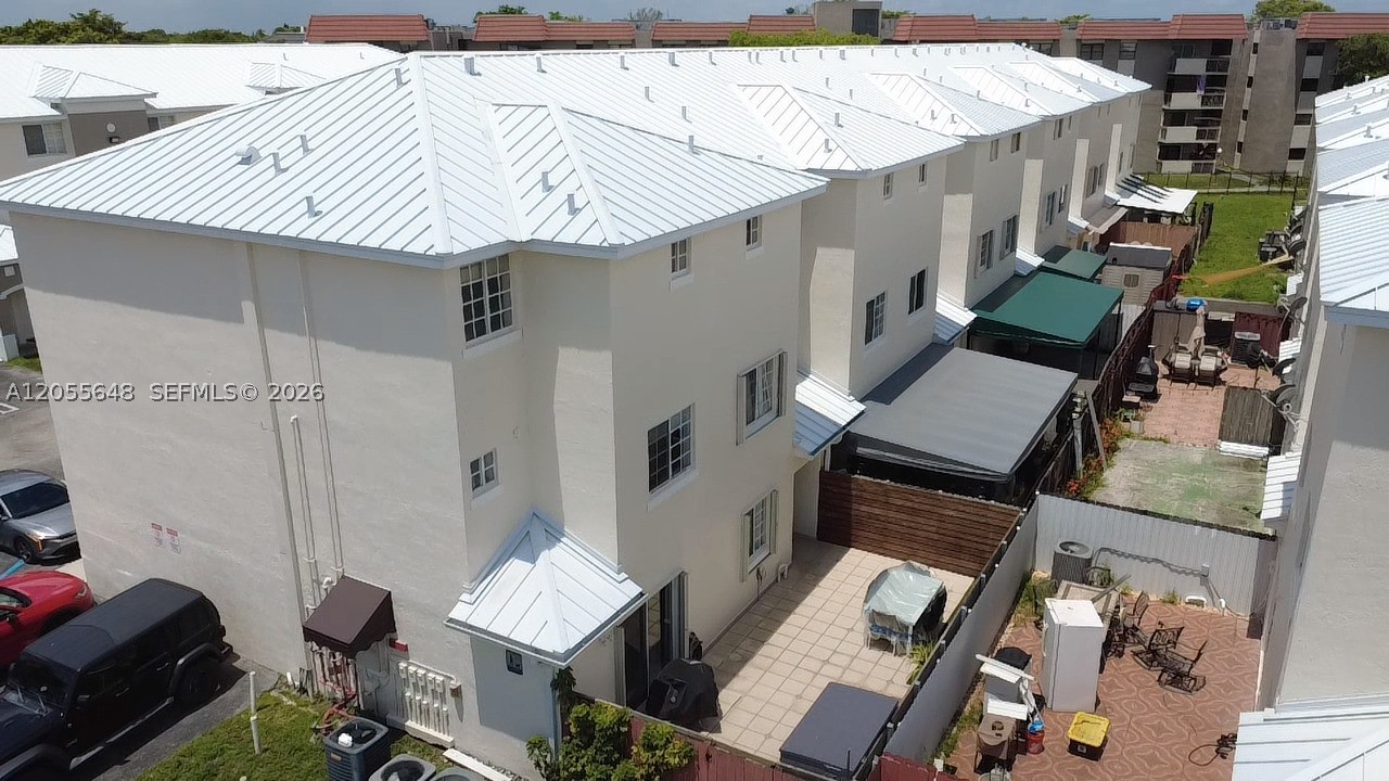 CHRISTYS PLACE VILLAS - Residential