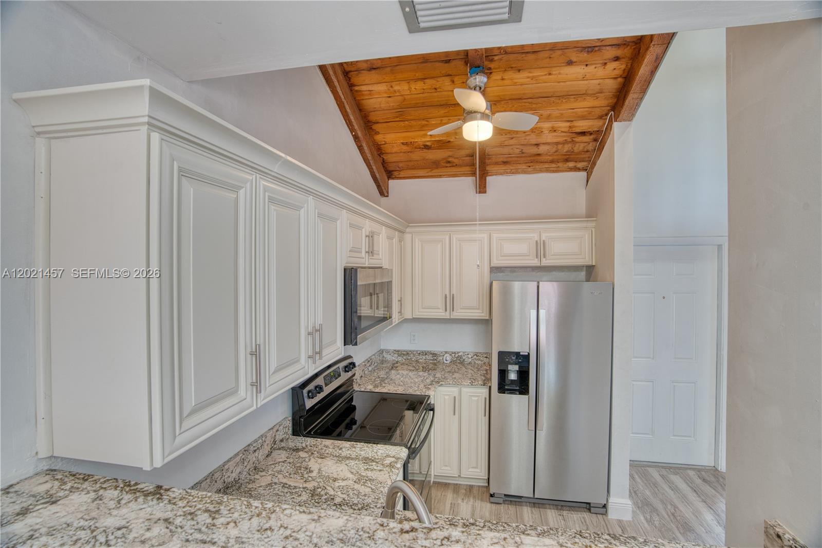 ARROWHEAD GOLF AND TENNIS - Residential