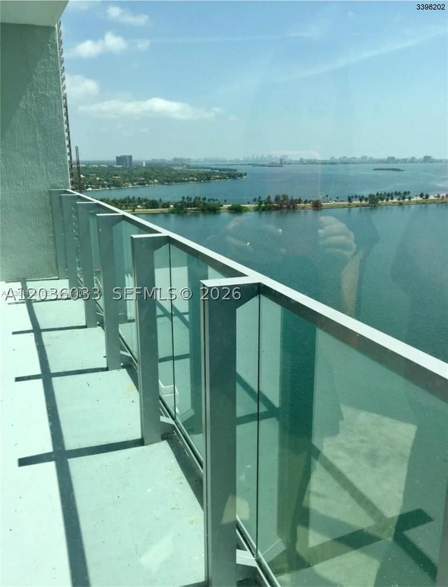 BISCAYNE BEACH CONDO - Residential Lease