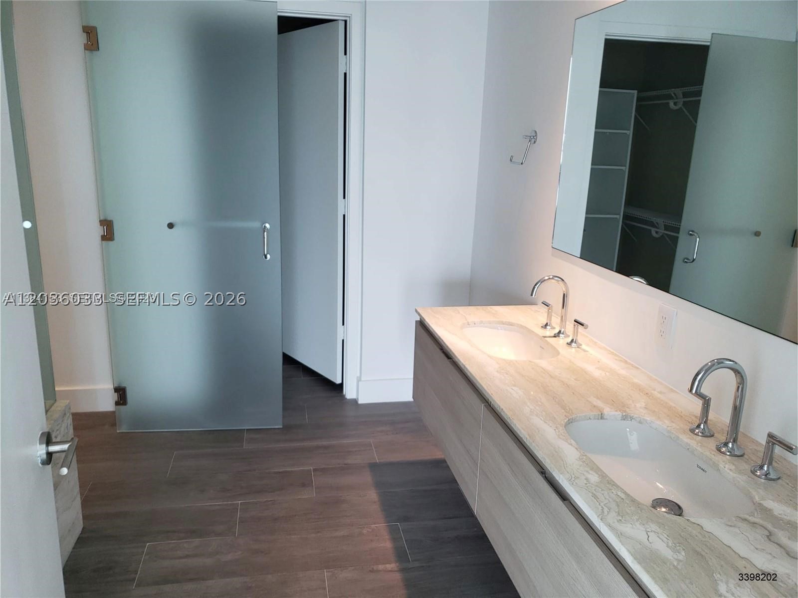 BISCAYNE BEACH CONDO - Residential Lease