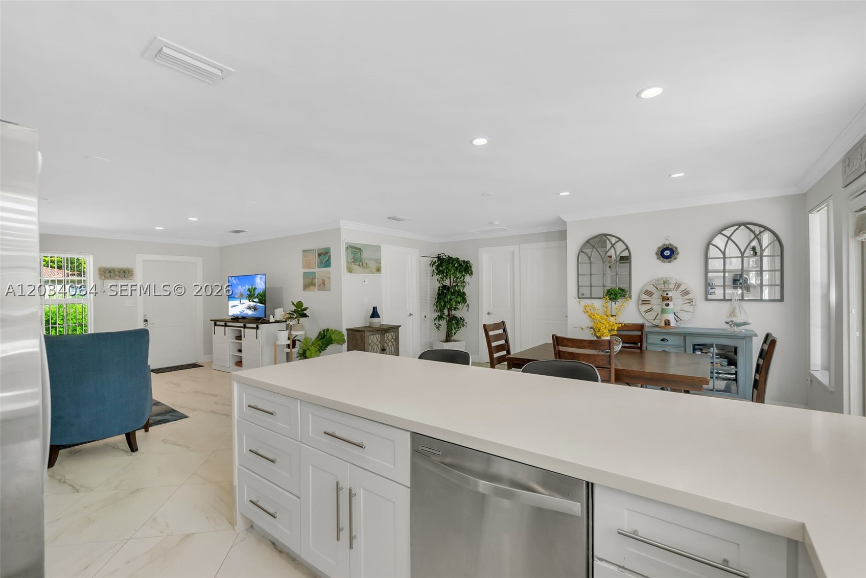 HOLLYWOOD LAWNS - Residential