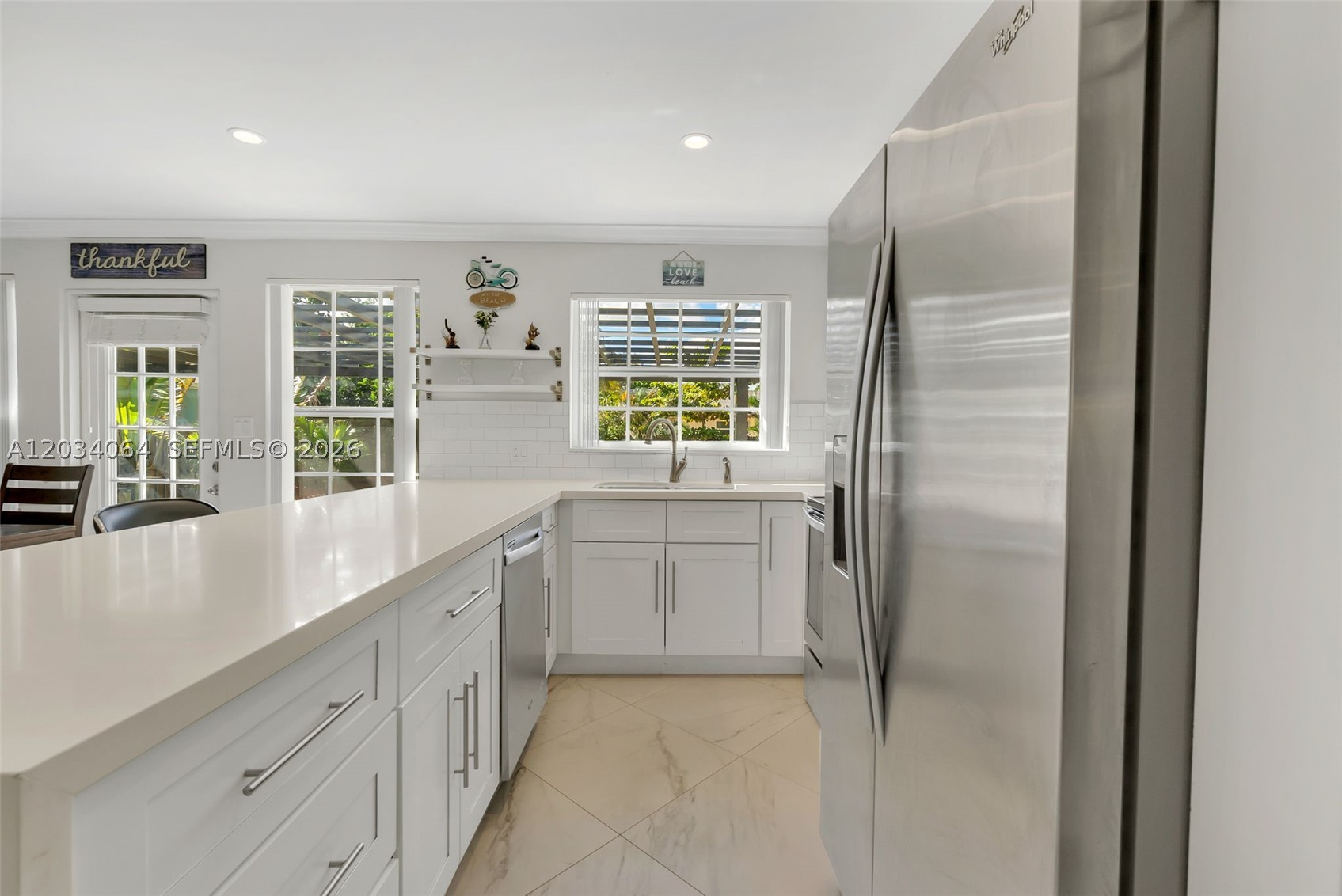 HOLLYWOOD LAWNS - Residential