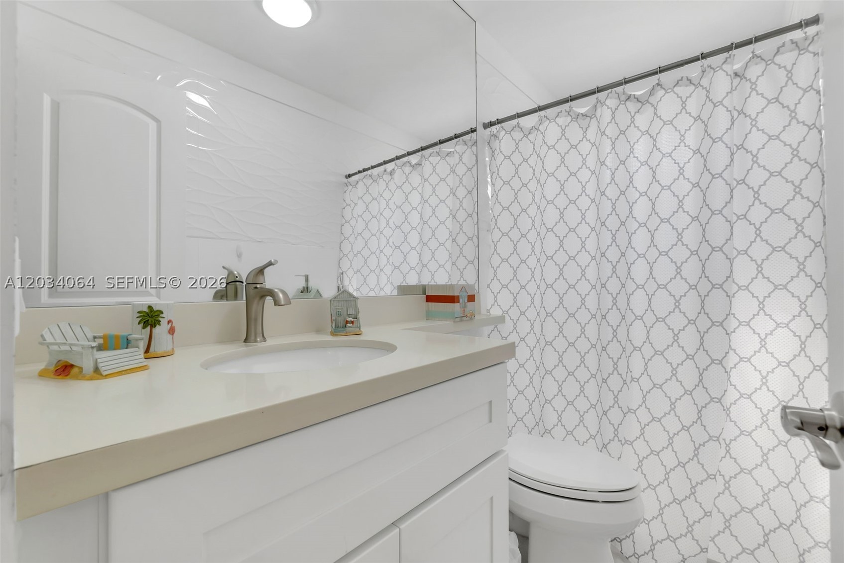 HOLLYWOOD LAWNS - Residential