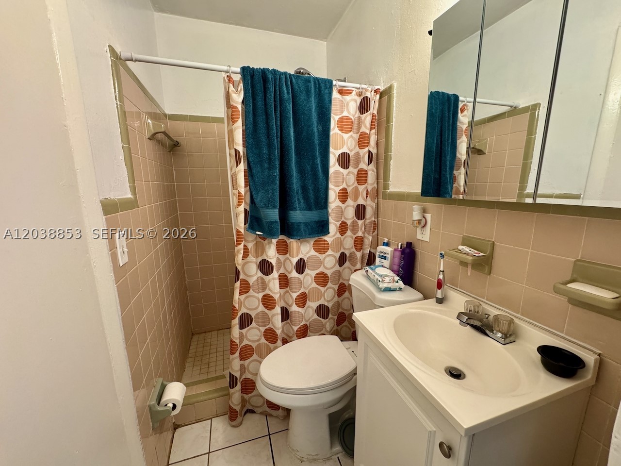 VENETIAN GARDEN REV - Residential