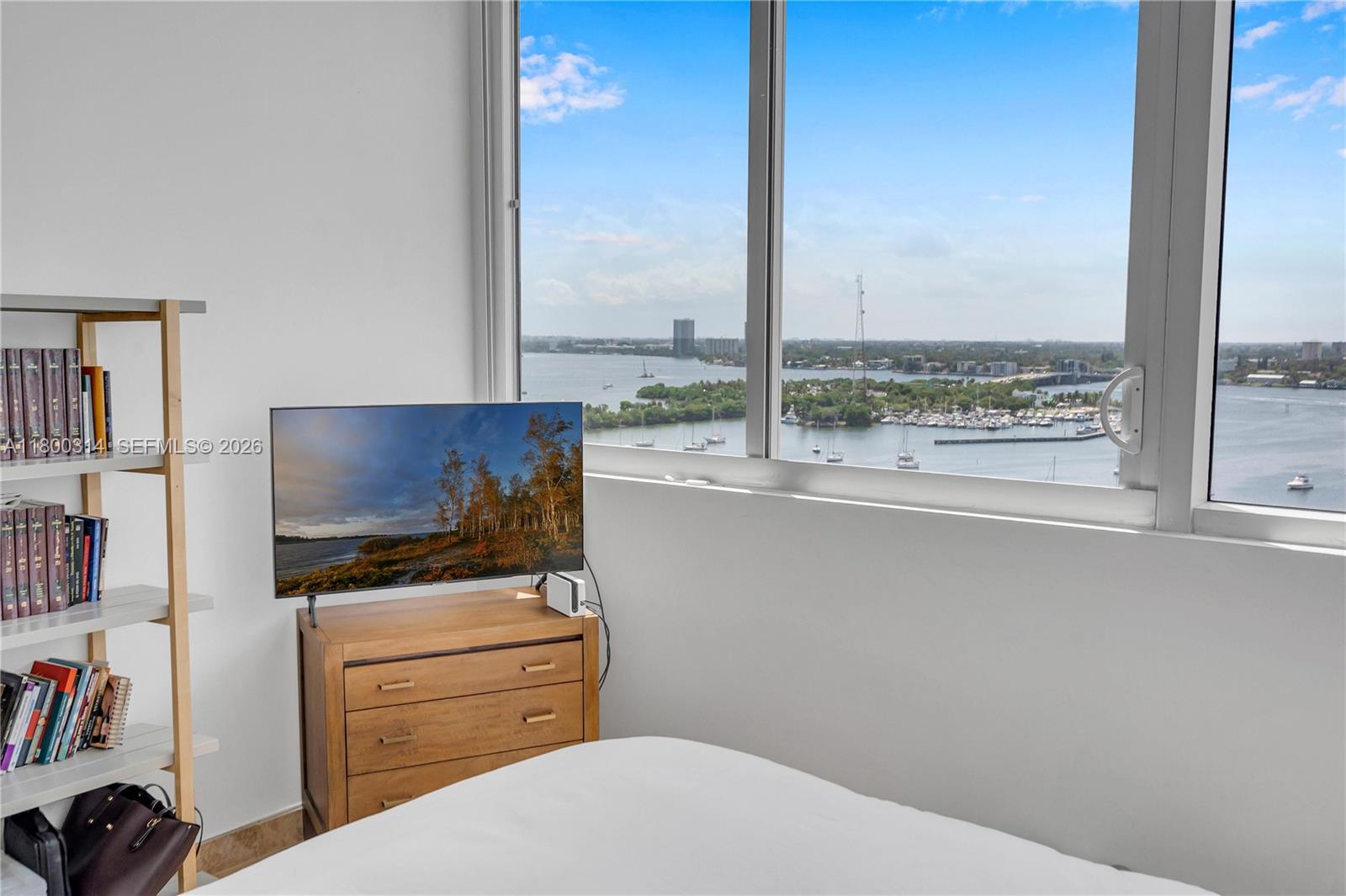 BLUE BAY TOWER CONDO - Residential