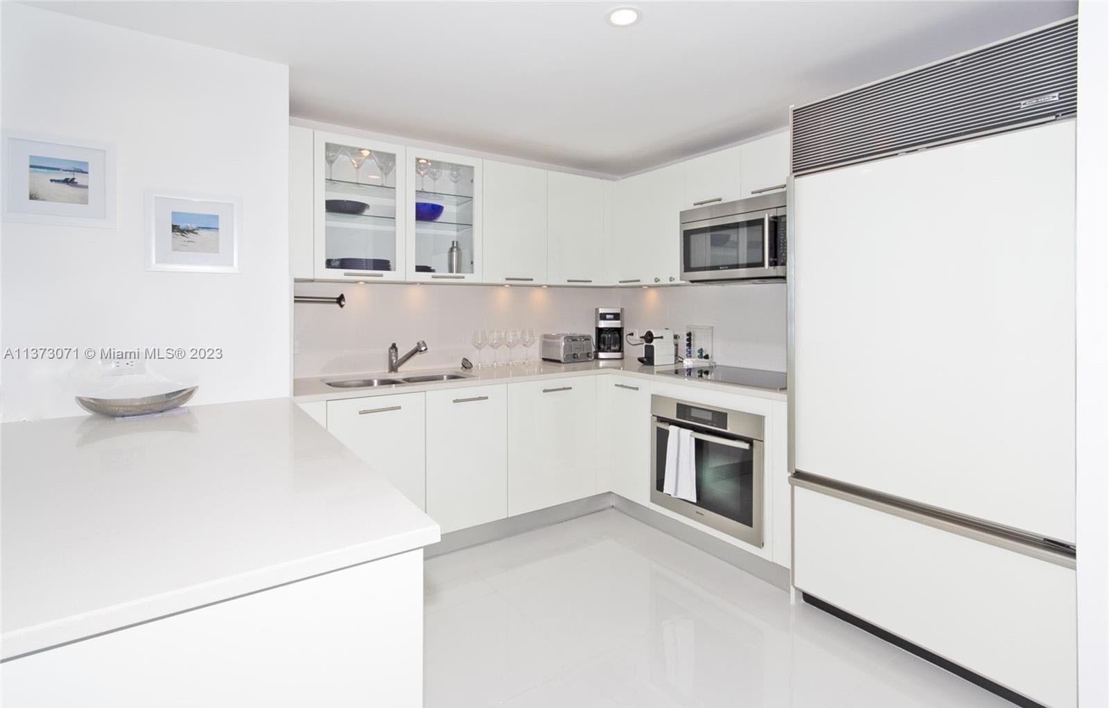 NORTH CARILLON BEACH COND - Residential Lease