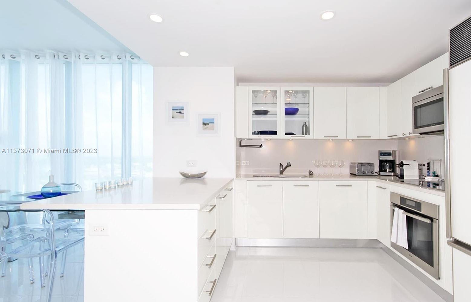 NORTH CARILLON BEACH COND - Residential Lease