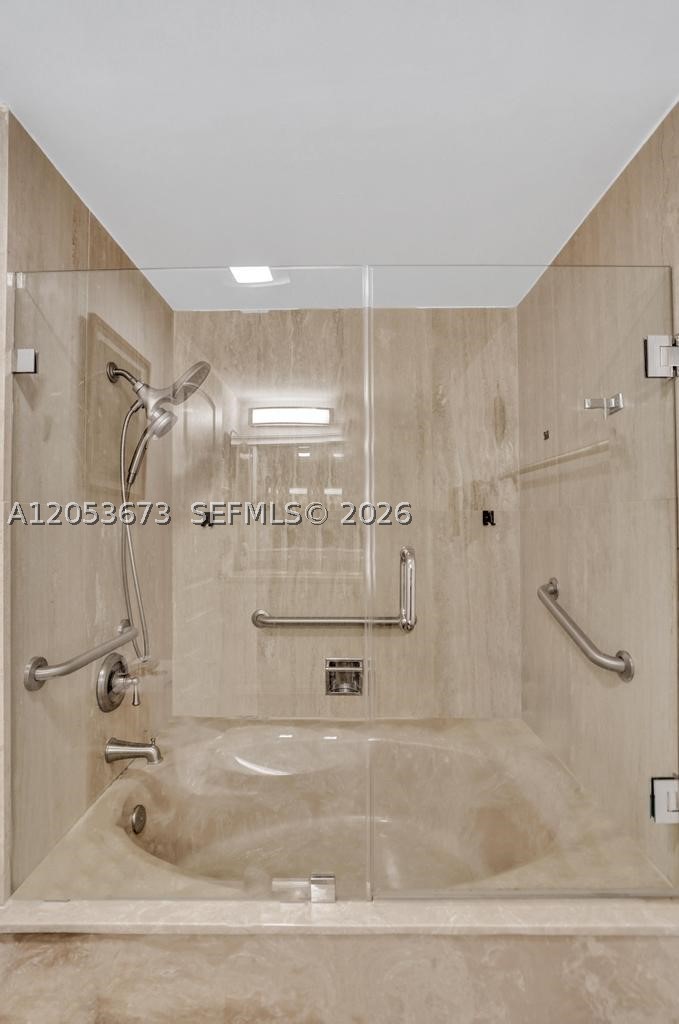 SUMMIT CONDO - Residential