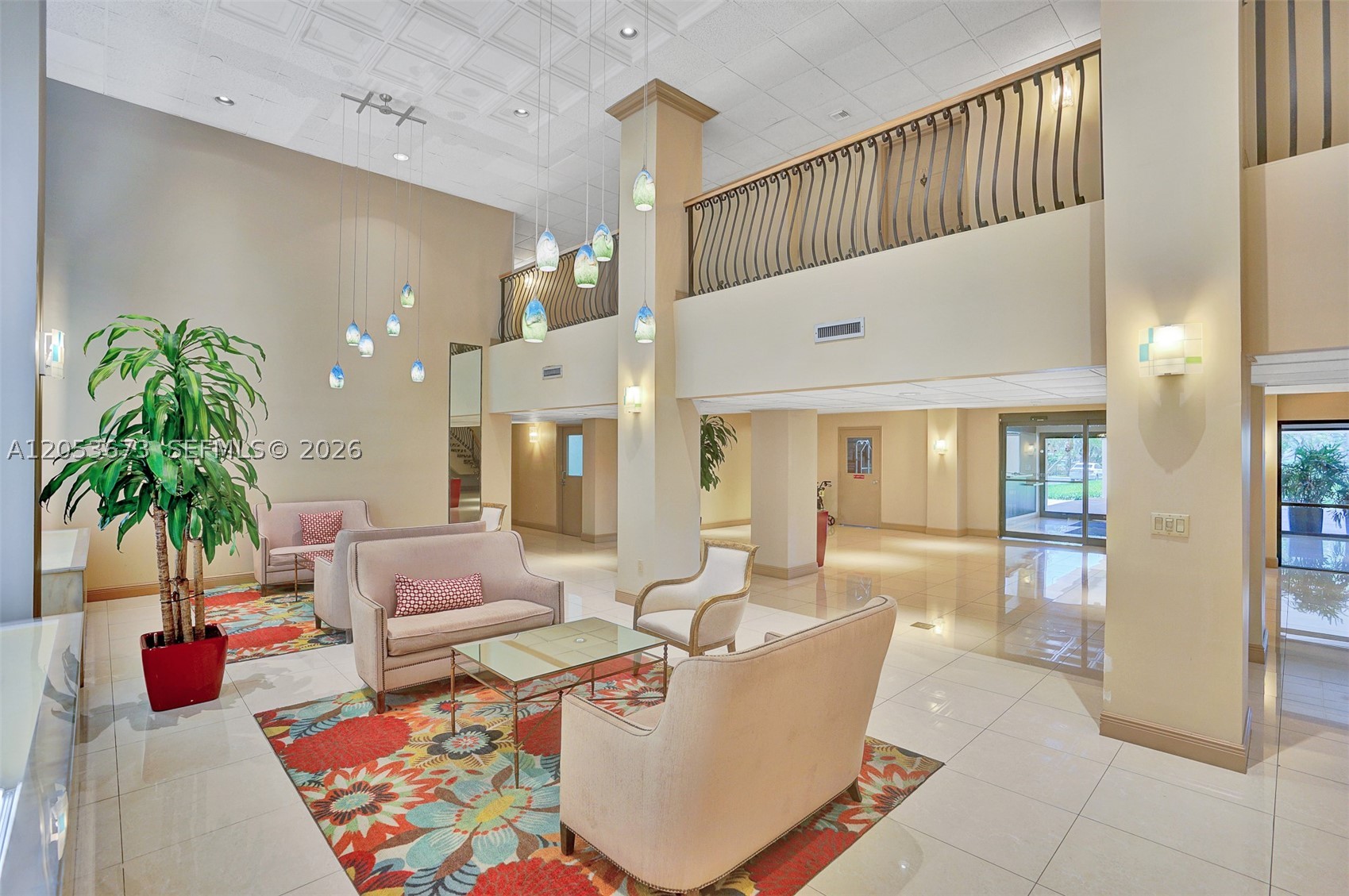 SUMMIT CONDO - Residential