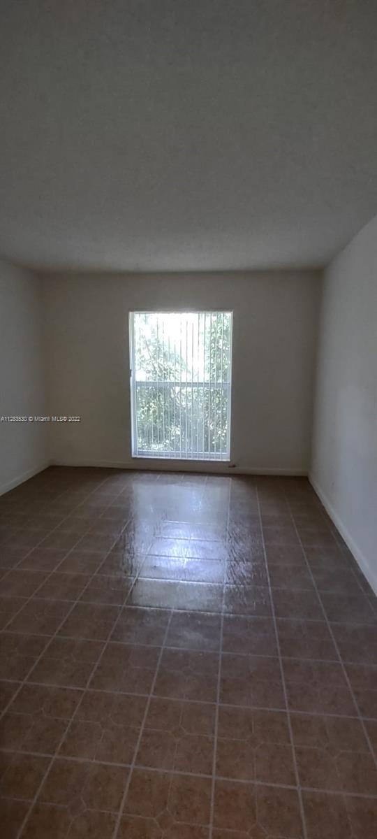 SUNRISE ON THE GREEN COND - Residential Lease