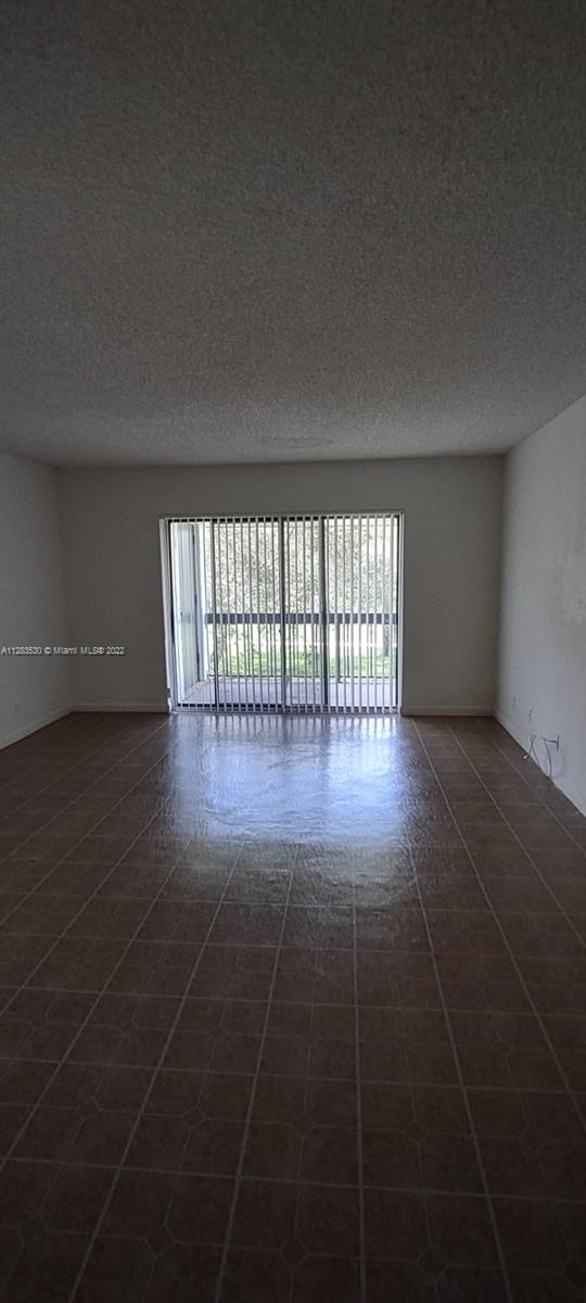 SUNRISE ON THE GREEN COND - Residential Lease