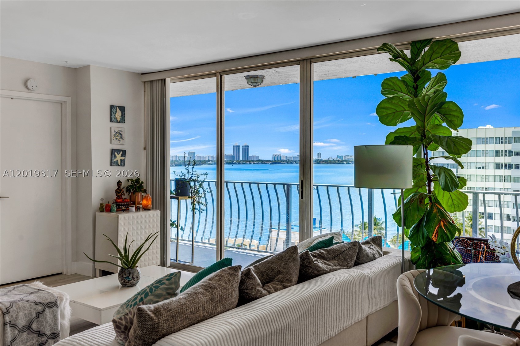 THE GRANDVIEW PALACE COND - Residential