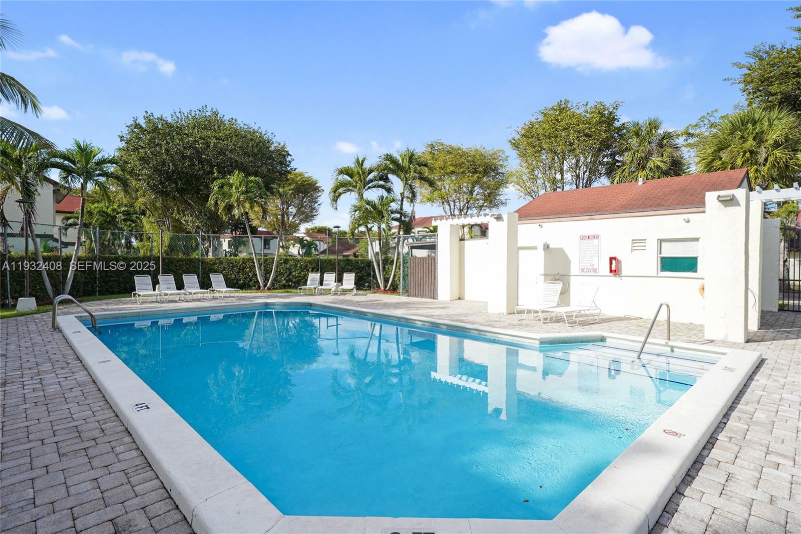 SPRING LAKES VILLAGE II - Residential Lease
