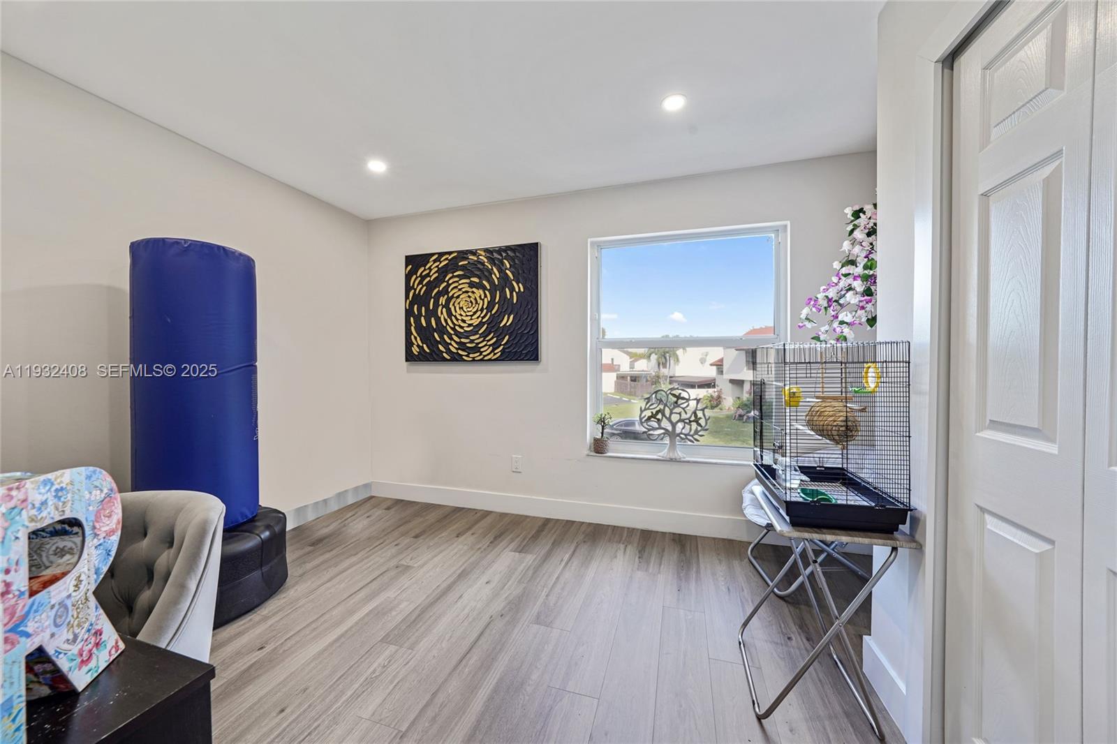SPRING LAKES VILLAGE II - Residential Lease