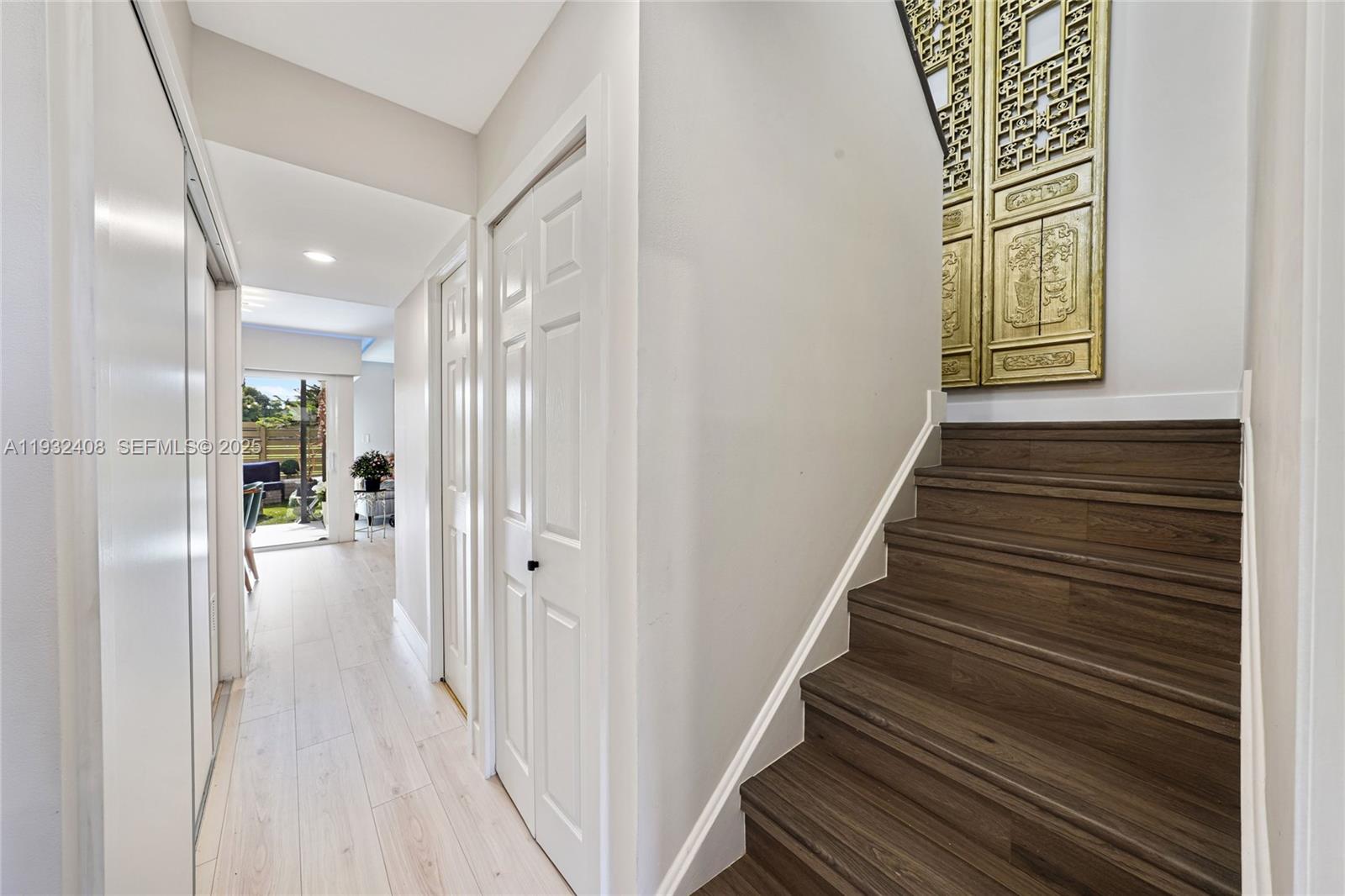 SPRING LAKES VILLAGE II - Residential Lease