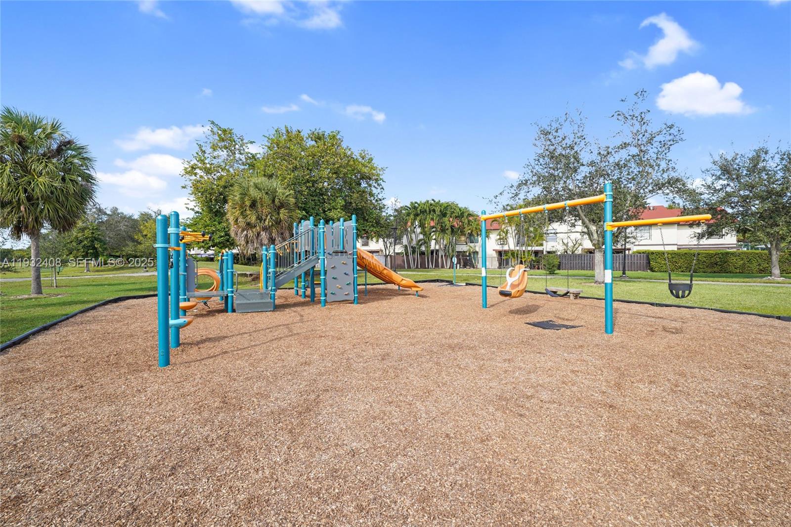 SPRING LAKES VILLAGE II - Residential Lease