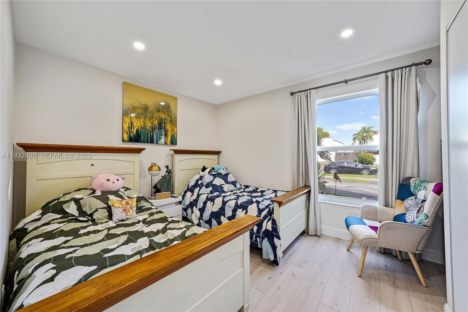 SPRING LAKES VILLAGE II - Residential Lease