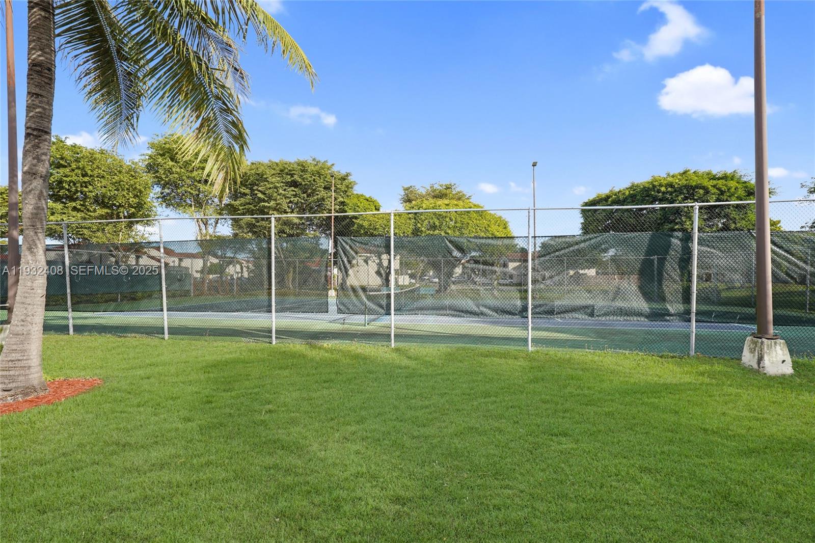 SPRING LAKES VILLAGE II - Residential Lease