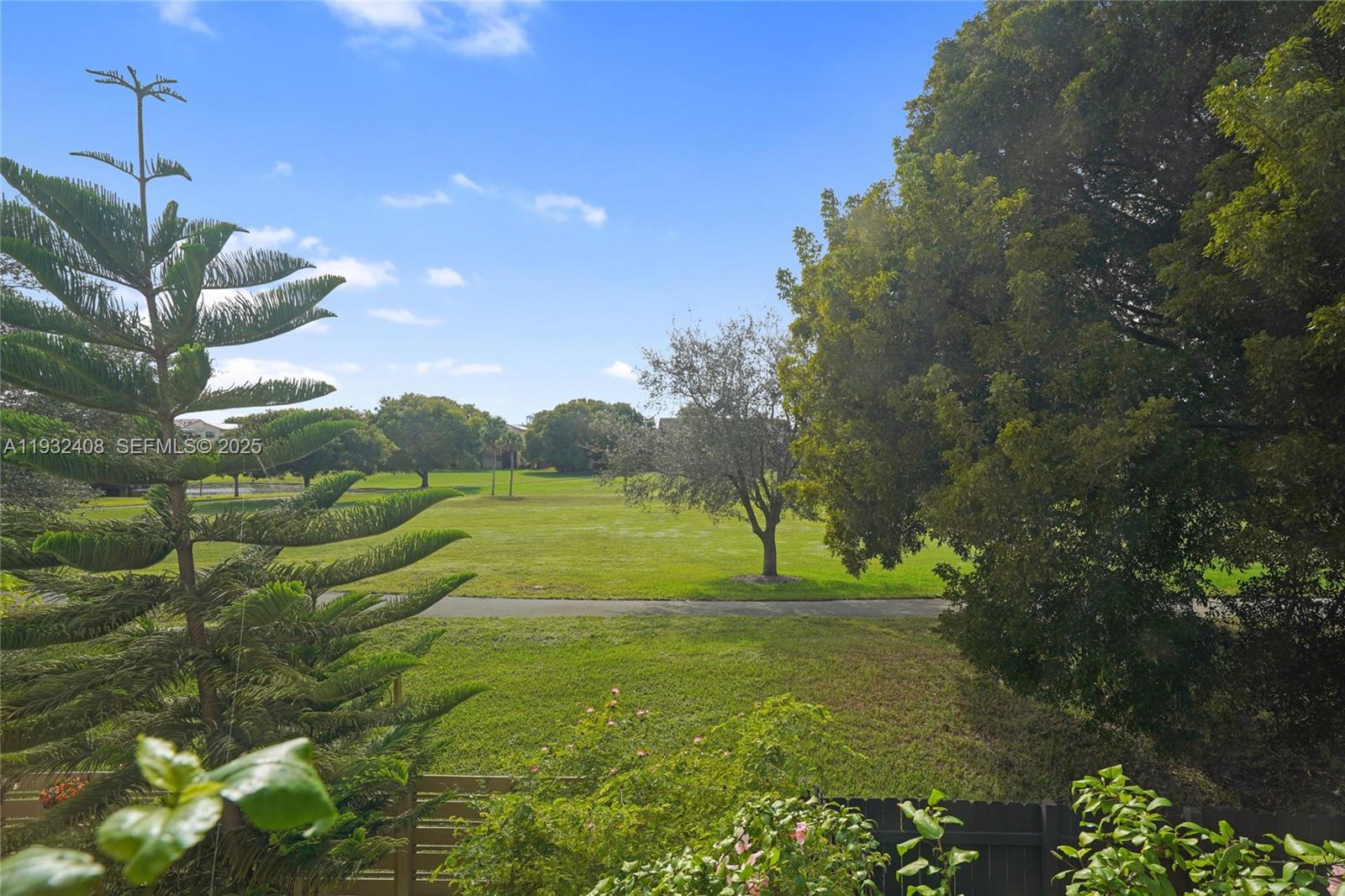 SPRING LAKES VILLAGE II - Residential Lease