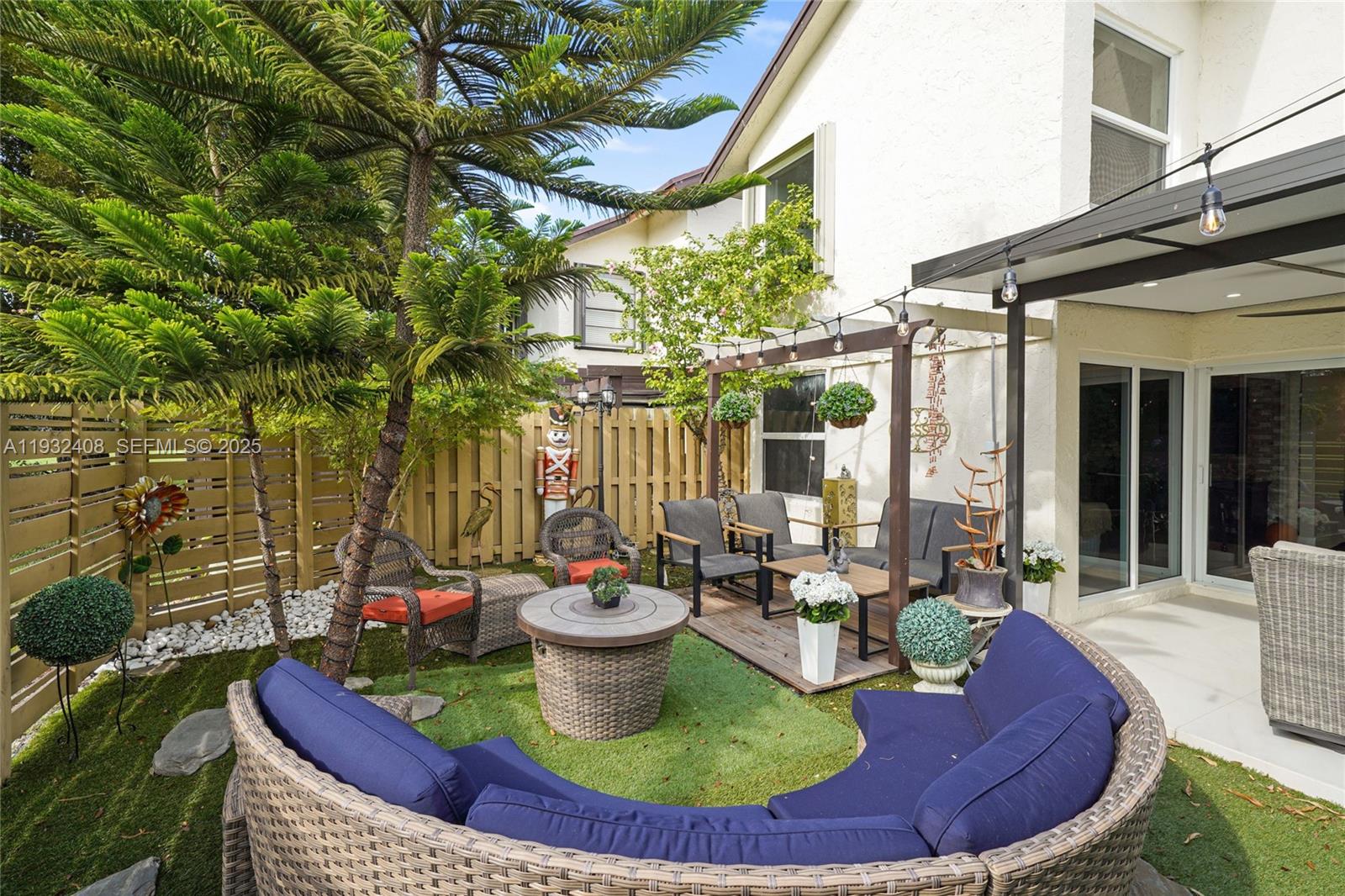 SPRING LAKES VILLAGE II - Residential Lease