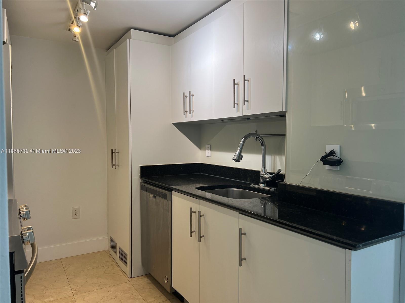 HARBOUR HOUSE - Residential