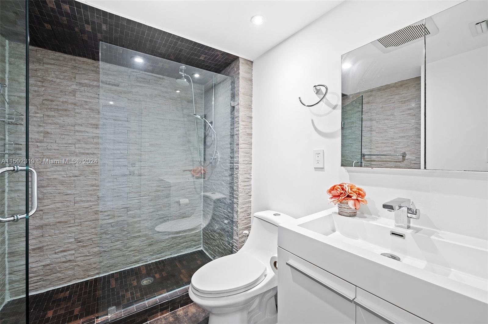 ARLEN HOUSE EAST CONDO - Residential Lease