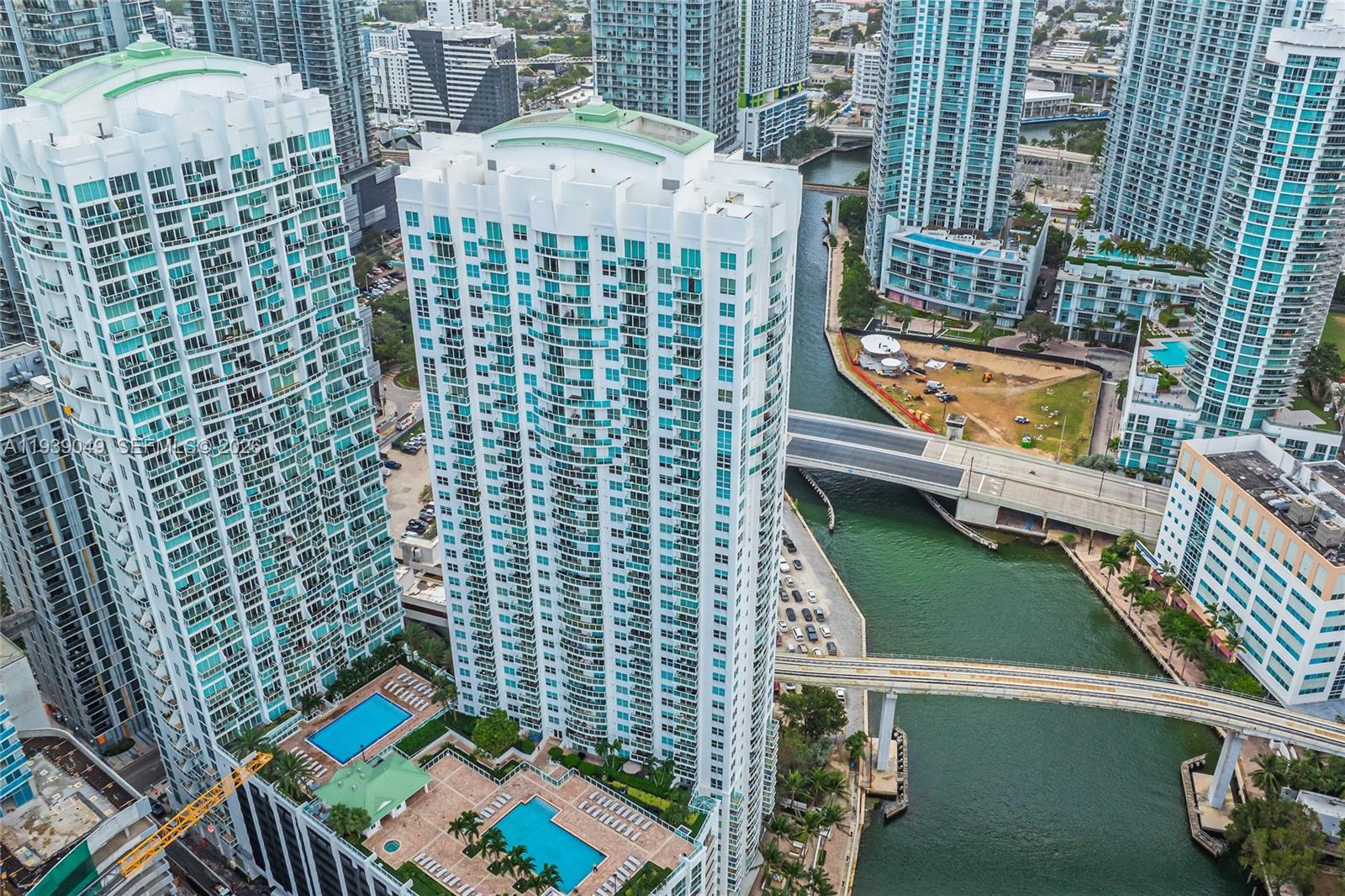 BRICKELL ON THE RIVER N T - Residential