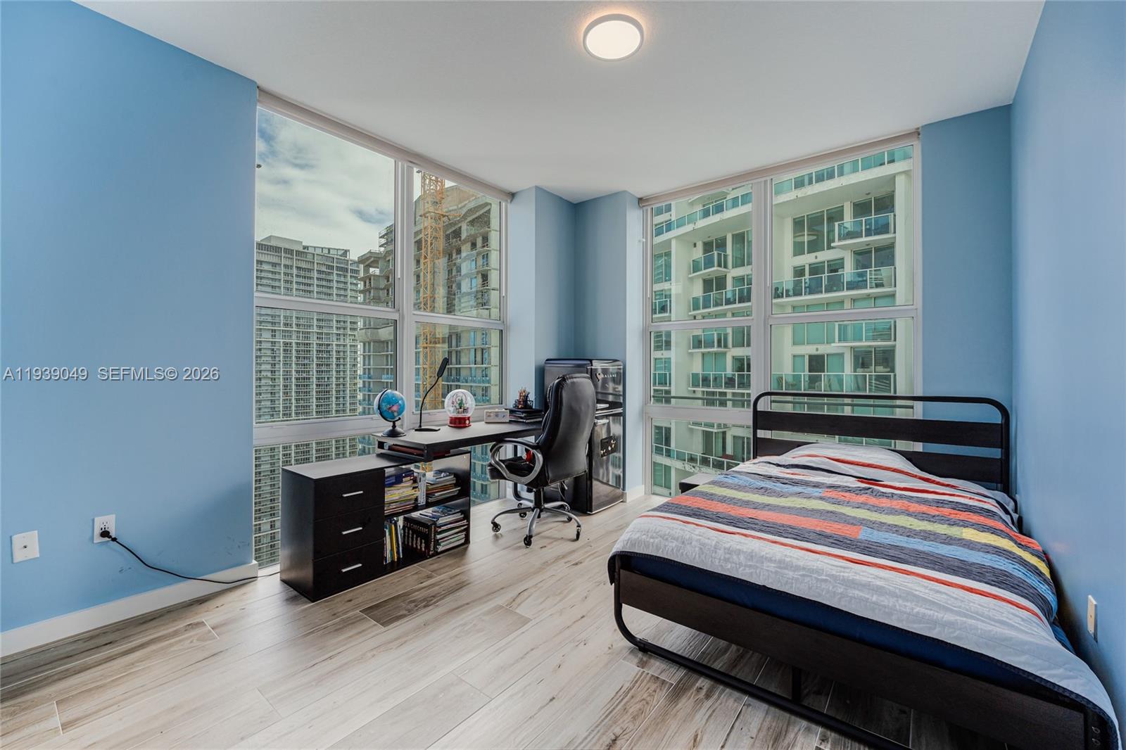 BRICKELL ON THE RIVER N T - Residential