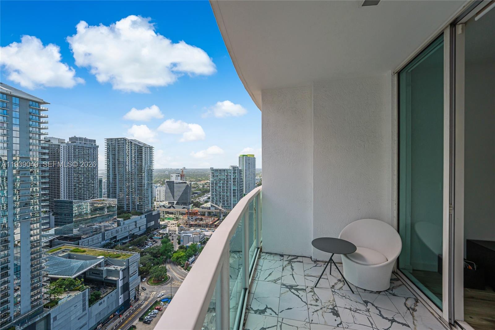 BRICKELL ON THE RIVER N T - Residential