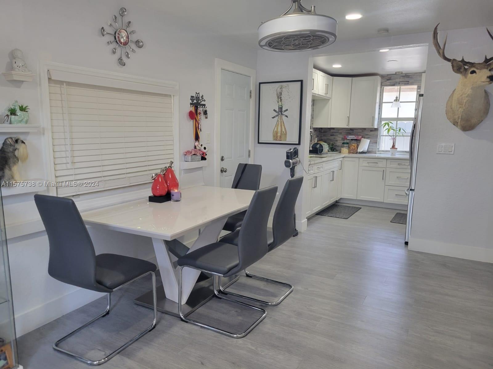 SEMINOLE LAWN - Residential